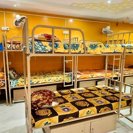 Auberge de jeunesse Sri Durga Jatri Nibasa à Brahmapur Extérieur photo