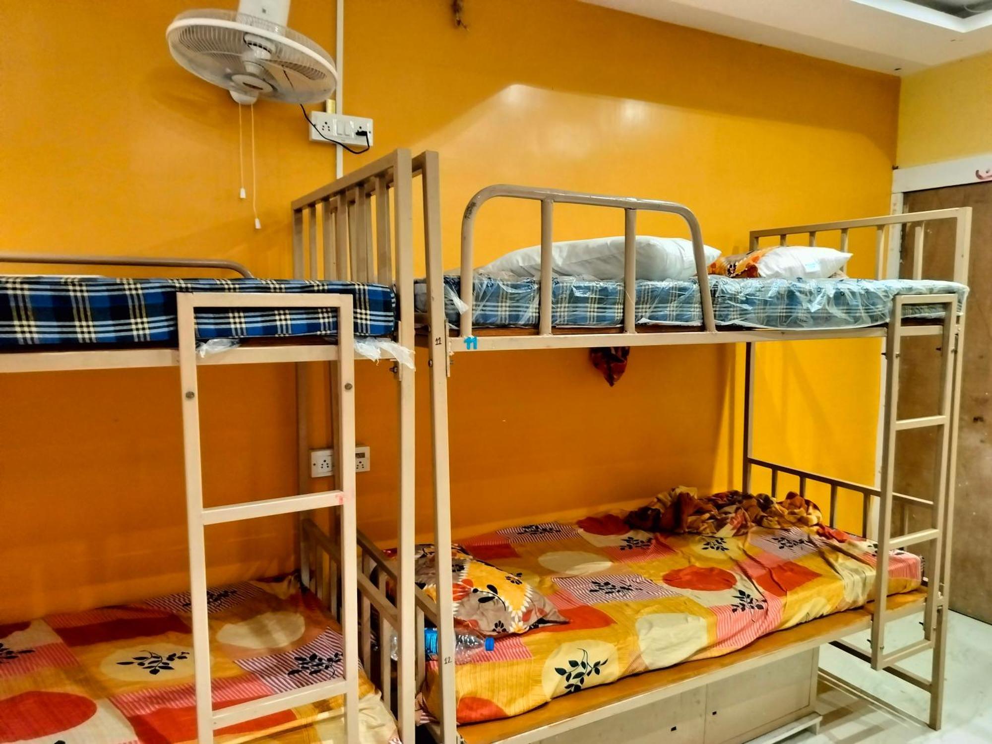 Auberge de jeunesse Sri Durga Jatri Nibasa à Brahmapur Extérieur photo