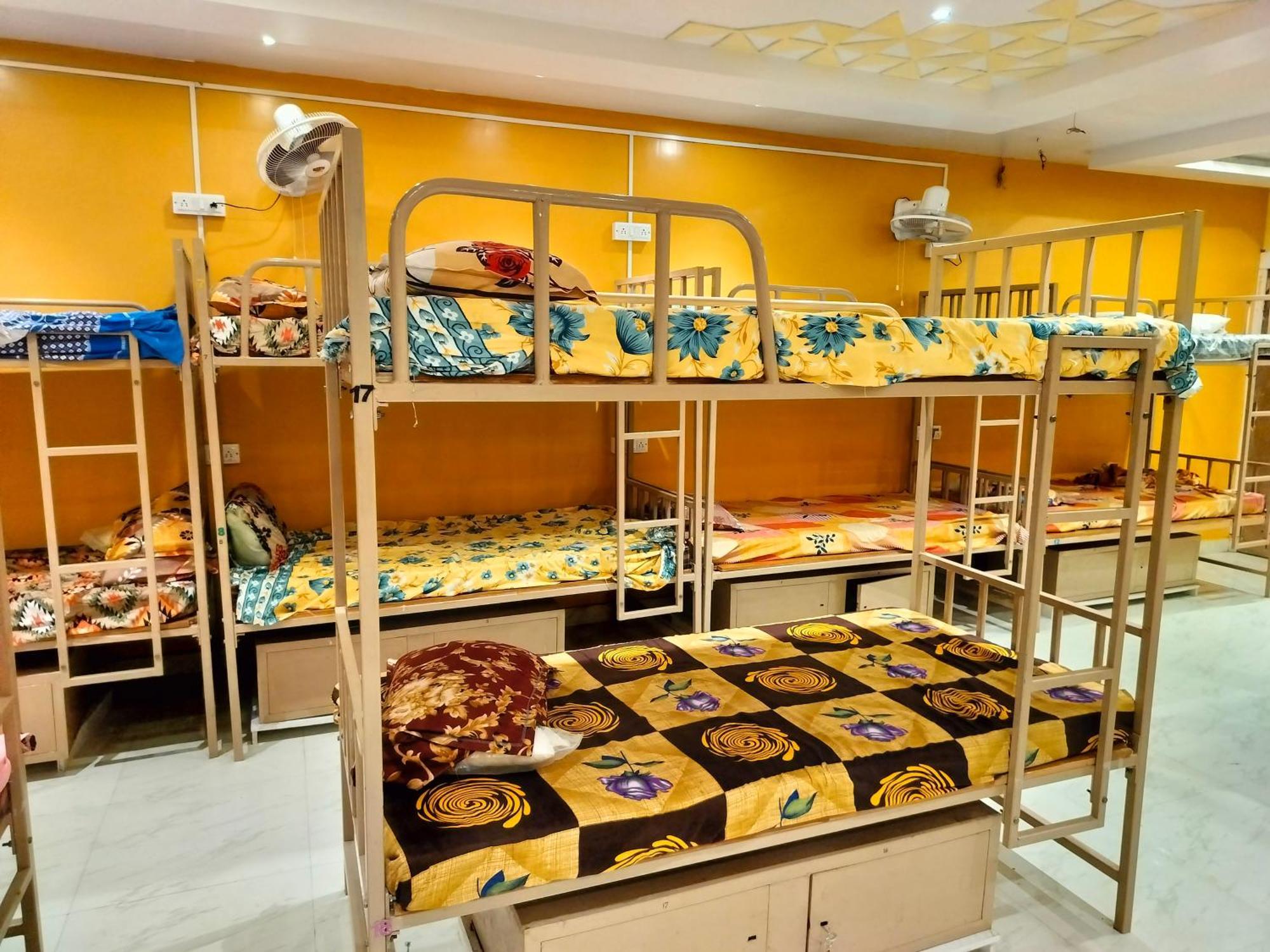 Auberge de jeunesse Sri Durga Jatri Nibasa à Brahmapur Extérieur photo